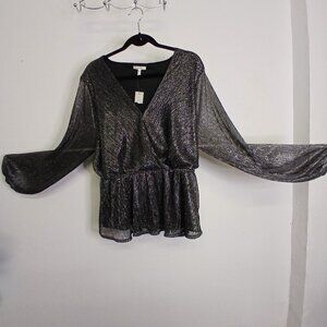 NWT Maurices Black and Gold metallic‎ shimmer wrap Top size XL